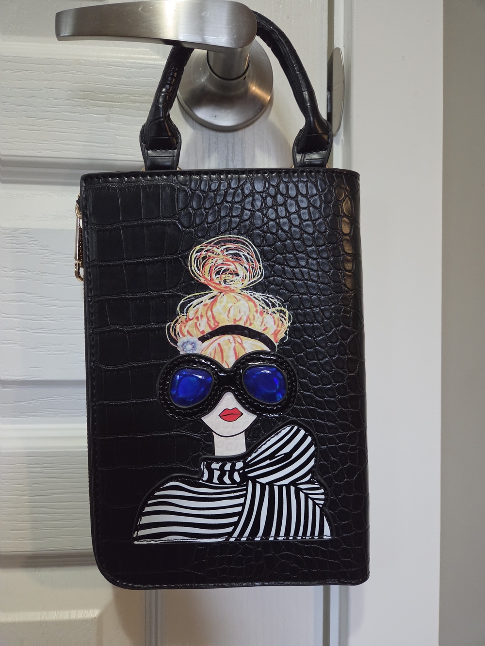 Black Croc-Embossed Mini Bag with Fashionista Graphic. NWOT